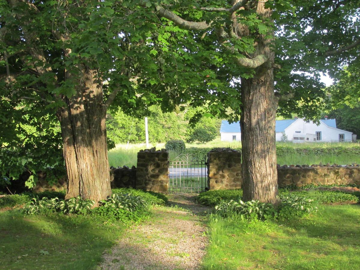 Burnbrae Farm & Paradise Inn Bridgetown Extérieur photo